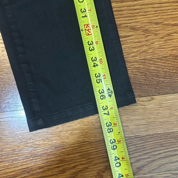 Eileen Fisher Coated Organic Cotton Stretchy Denim Ankle Jean Black Size 10 - Picture 9 of 11